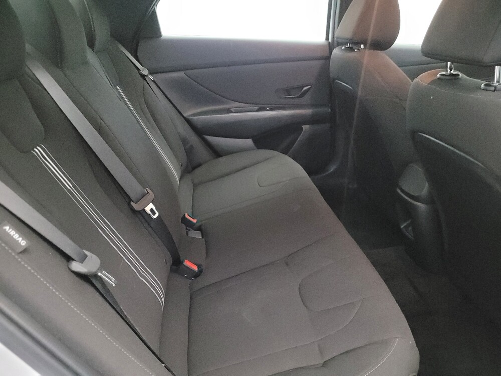 2025 Hyundai Elantra in Pittsburgh, PA 15236 - 18124844 19