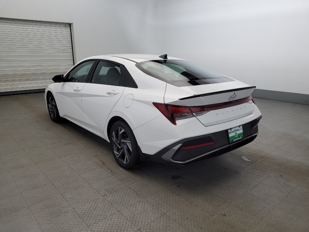 2025 Hyundai Elantra in Pittsburgh, PA 15236 - 18124844 5