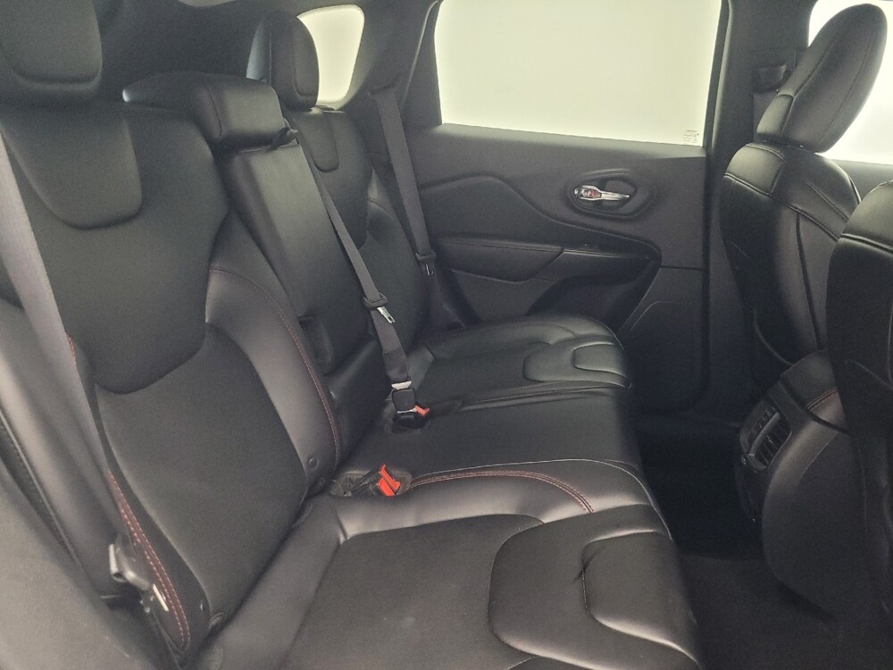 2019 Jeep Cherokee in Indianapolis, IN 46219 - 18124854 19