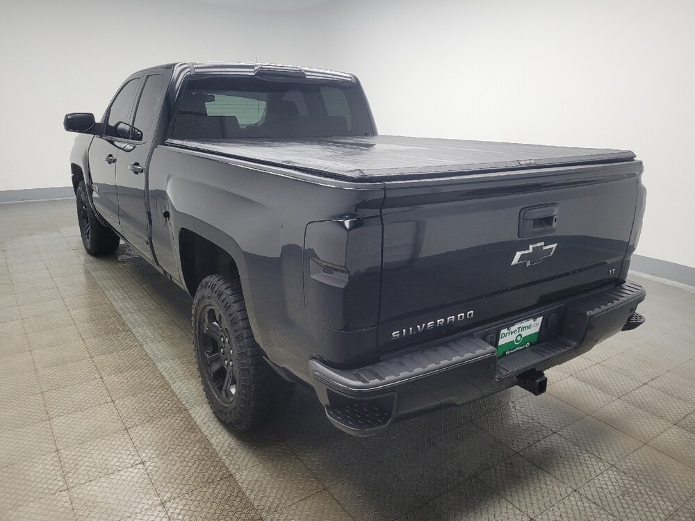 2017 Chevrolet Silverado 1500 in Indianapolis, IN 46222 - 18124855 5