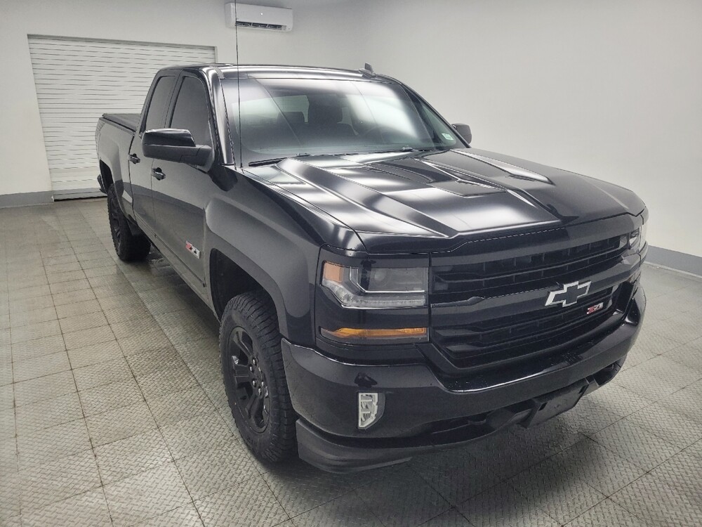 2017 Chevrolet Silverado 1500 in Indianapolis, IN 46222 - 18124855 13