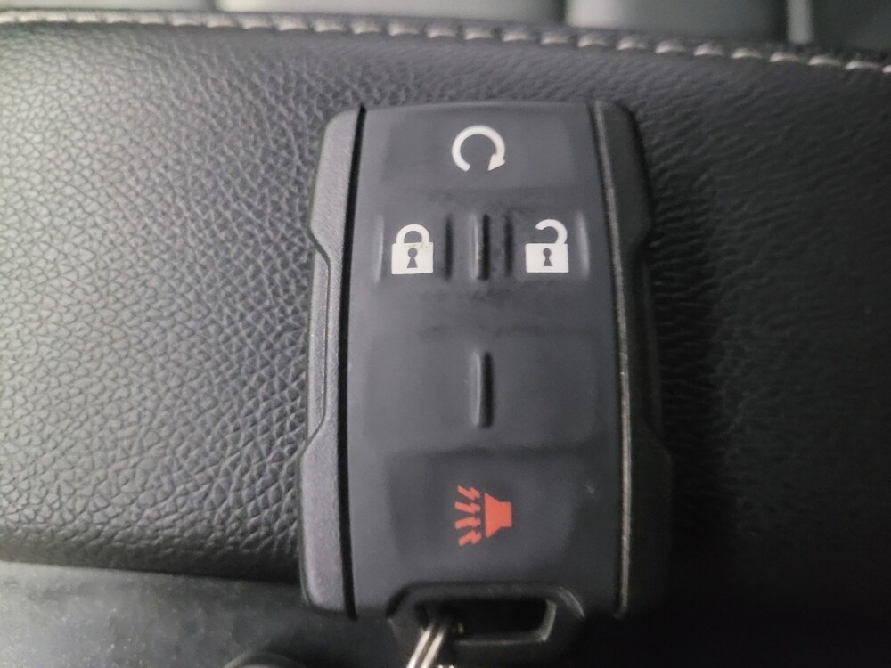 2017 Chevrolet Silverado 1500 in Indianapolis, IN 46222 - 18124855 32