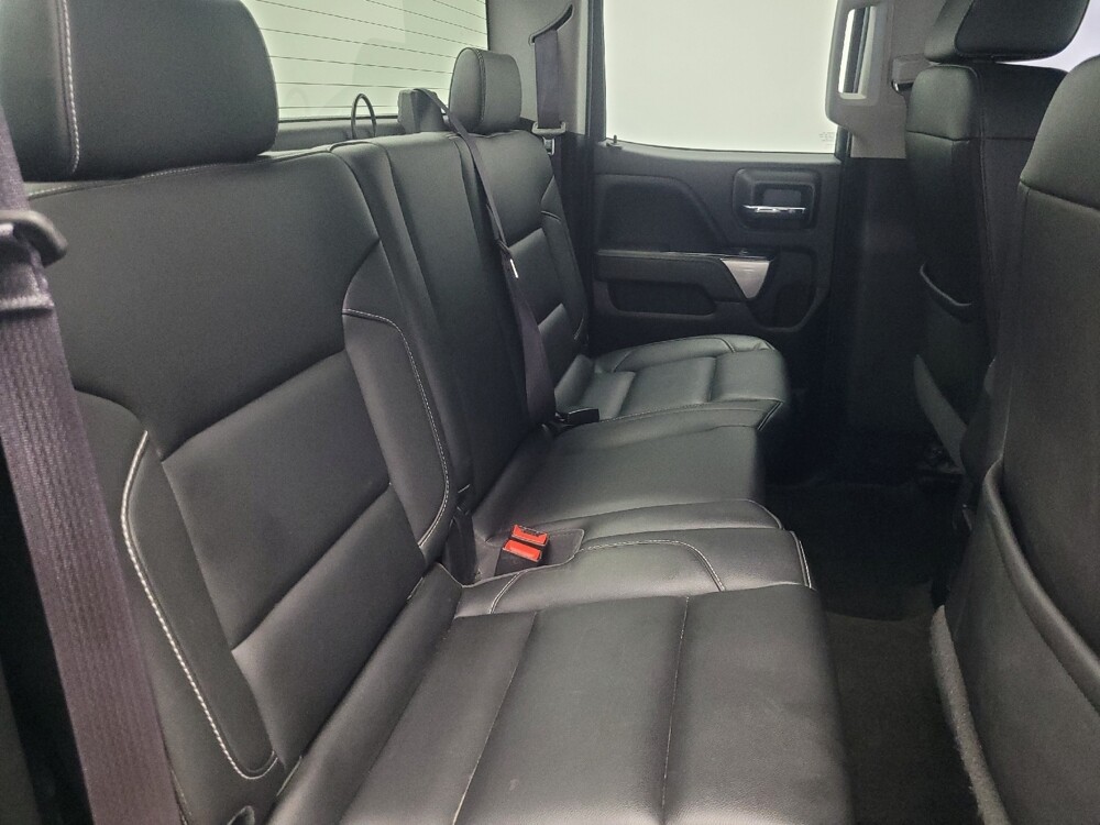 2017 Chevrolet Silverado 1500 in Indianapolis, IN 46222 - 18124855 19