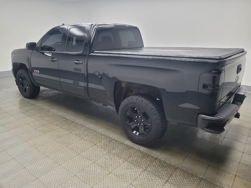 2017 Chevrolet Silverado 1500 in Indianapolis, IN 46222 - 18124855 3