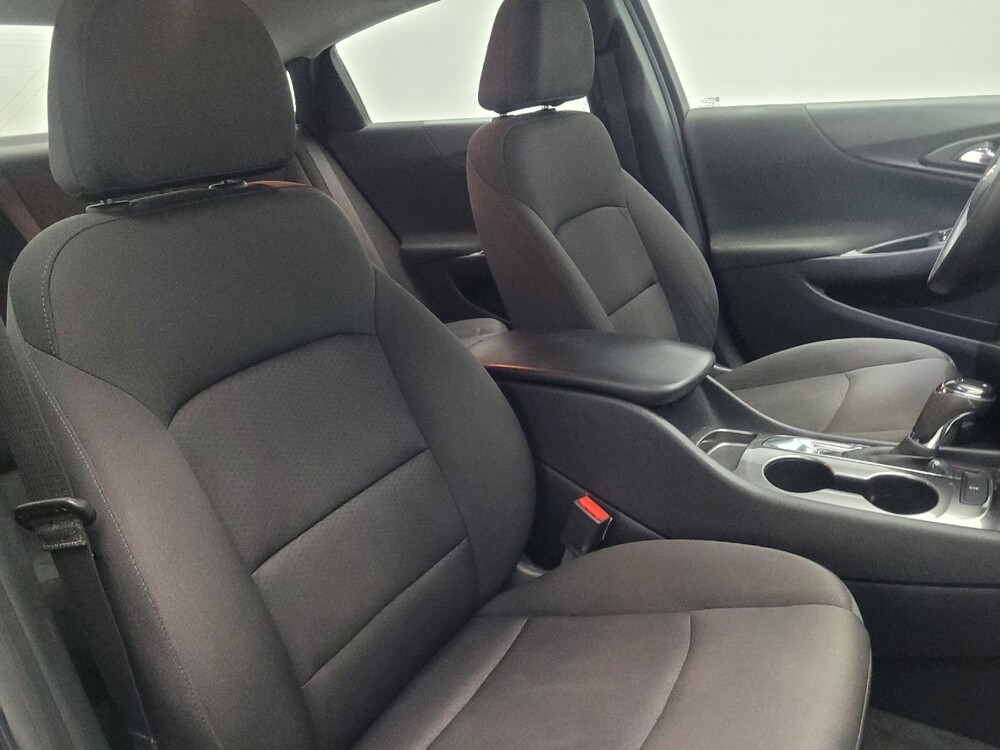 2019 Chevrolet Malibu in Marietta, GA 30062 - 18124859 21
