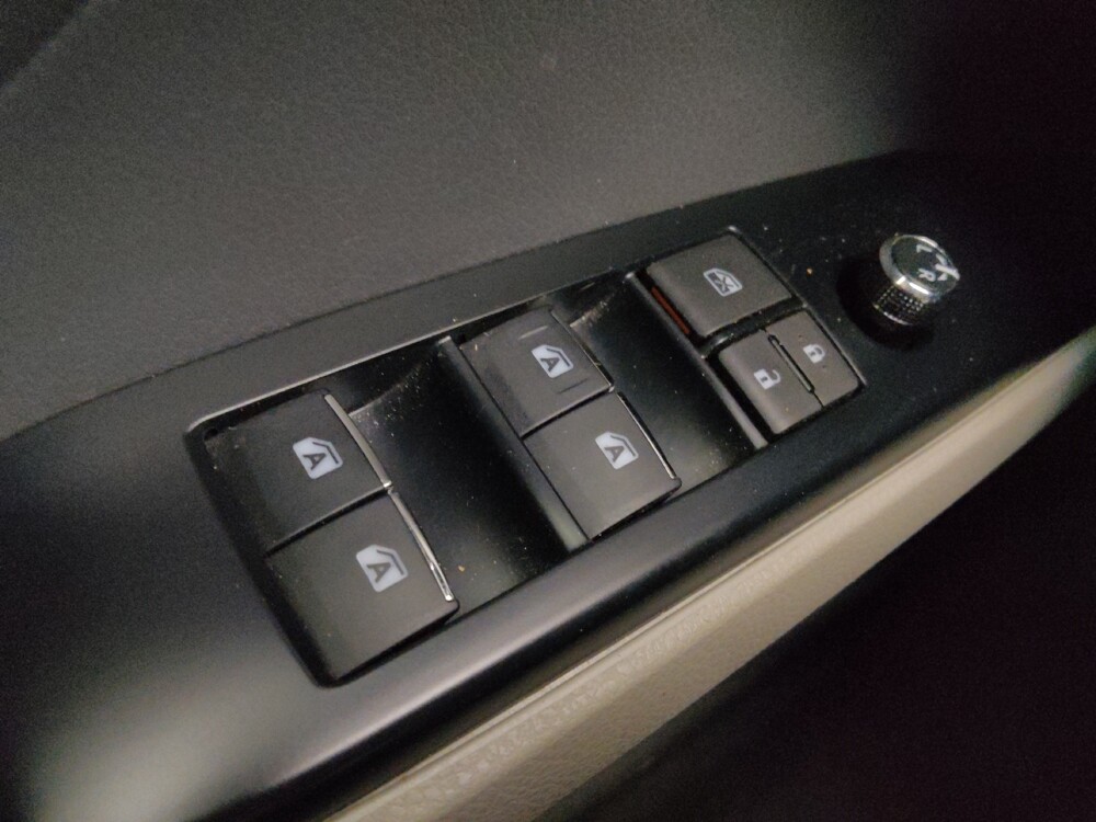 2018 Toyota Camry in Albuquerque, NM 87113 - 18124862 27