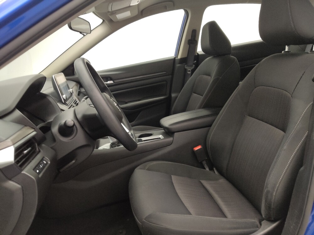 2025 Nissan Altima in Albuquerque, NM 87113 - 18124864 17