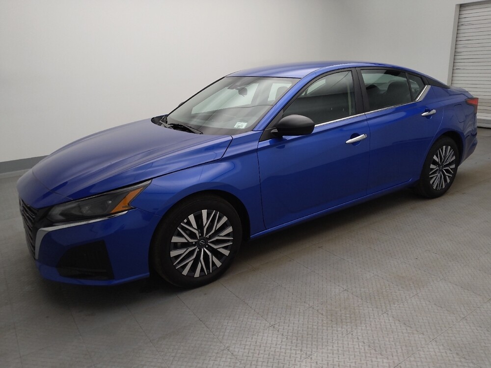 2025 Nissan Altima in Albuquerque, NM 87113 - 18124864 2