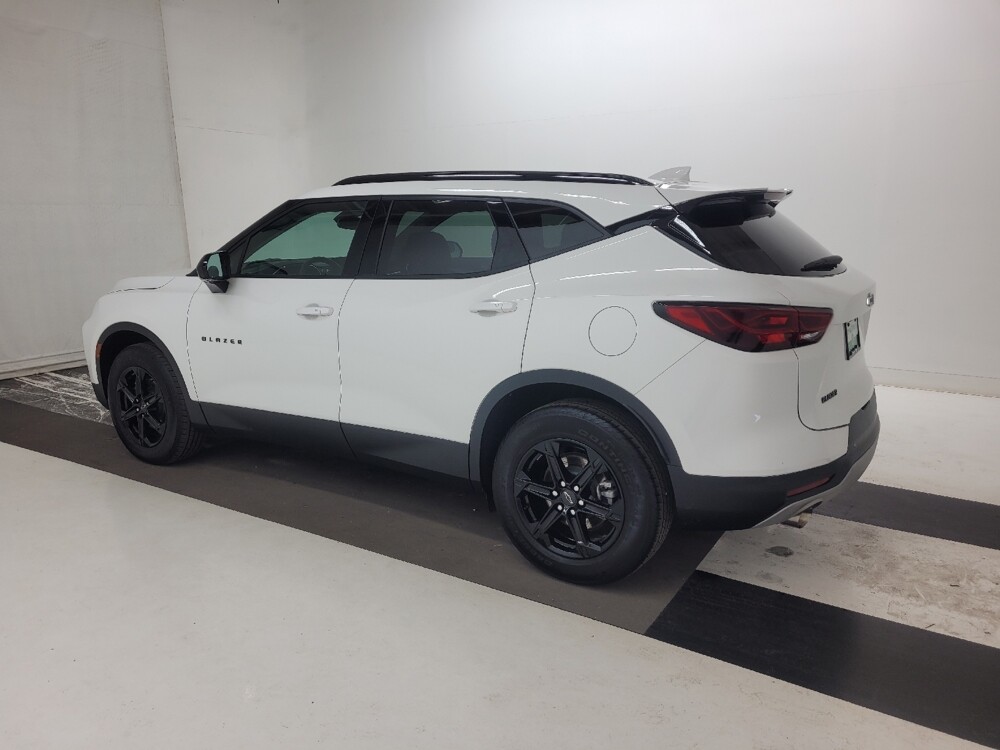 2024 Chevrolet Blazer in St. Louis, MO 63125 - 18124867 3