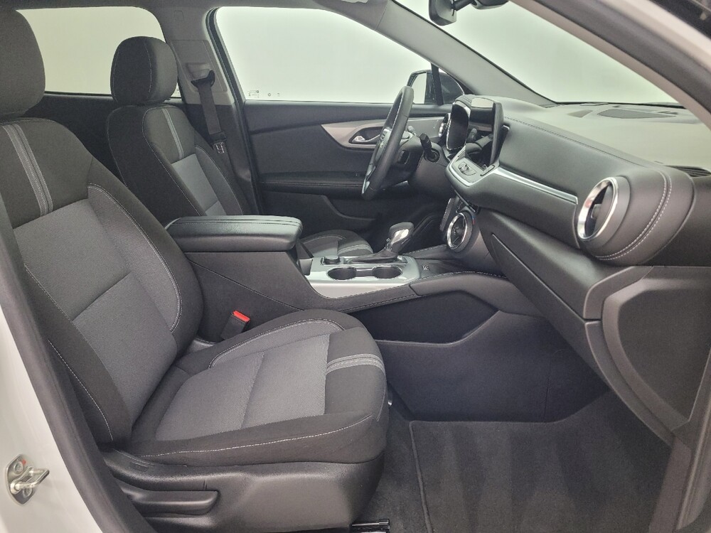 2024 Chevrolet Blazer in St. Louis, MO 63125 - 18124867 21