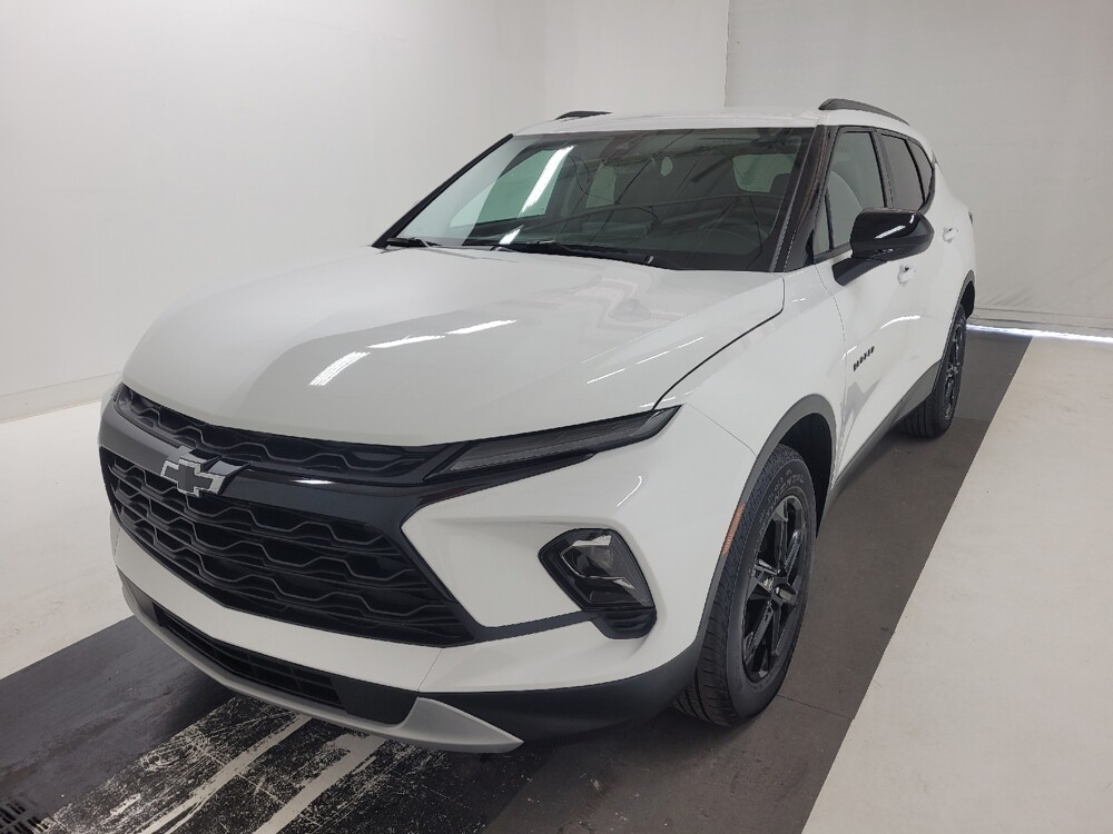 2024 Chevrolet Blazer in St. Louis, MO 63125 - 18124867 15