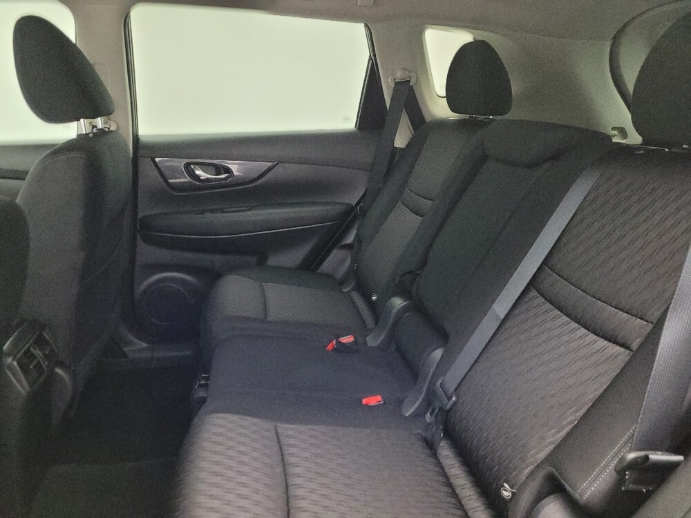 2020 Nissan Rogue in Glendale, AZ 85301 - 18124883 18