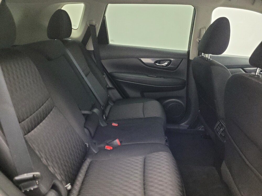 2020 Nissan Rogue in Glendale, AZ 85301 - 18124883 19