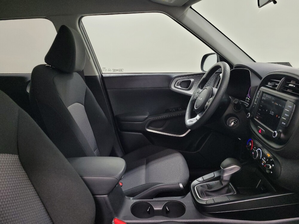 2025 Kia Soul in Allentown, PA 18103 - 18124886 21