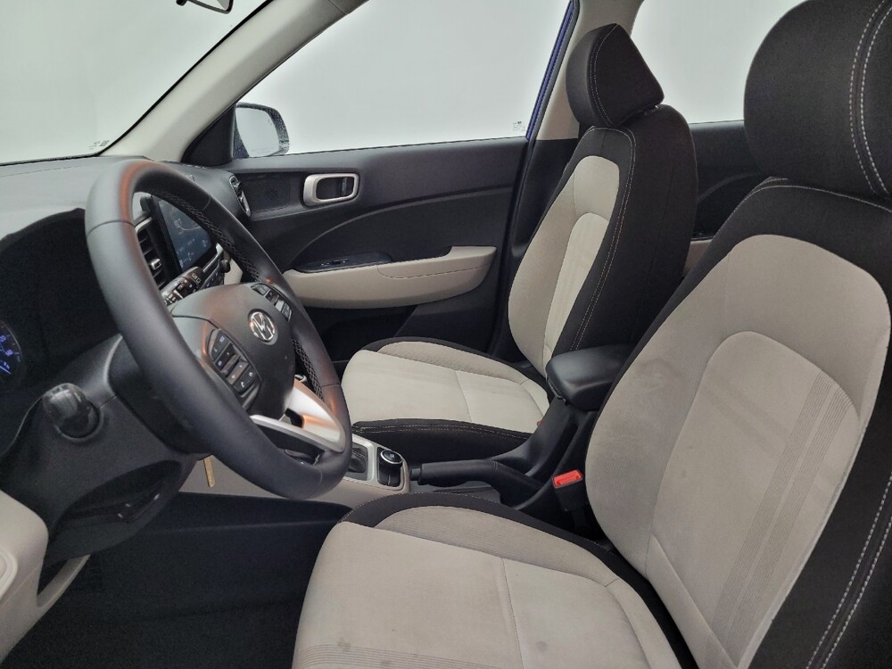 2022 Hyundai Venue in Charleston, SC 29414 - 18124892 17