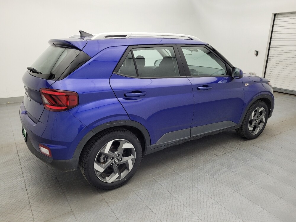 2022 Hyundai Venue in Charleston, SC 29414 - 18124892 10