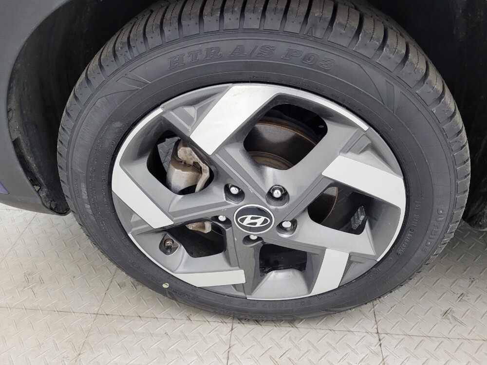 2022 Hyundai Venue in Charleston, SC 29414 - 18124892 31