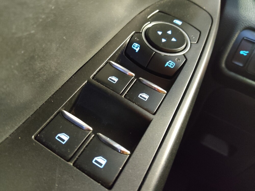 2021 Ford Explorer in Glendale, AZ 85301 - 18124894 27