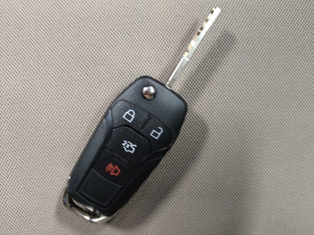 2021 Ford Explorer in Glendale, AZ 85301 - 18124894 32