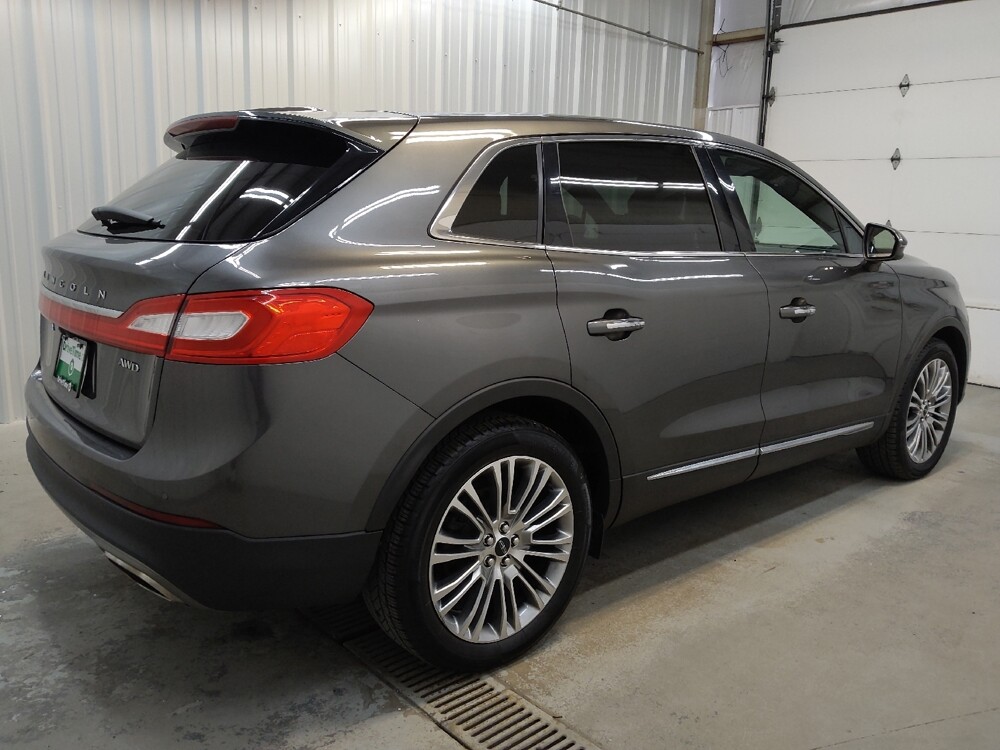 2017 Lincoln MKX in Fairfield, OH 45014 - 18124909 10