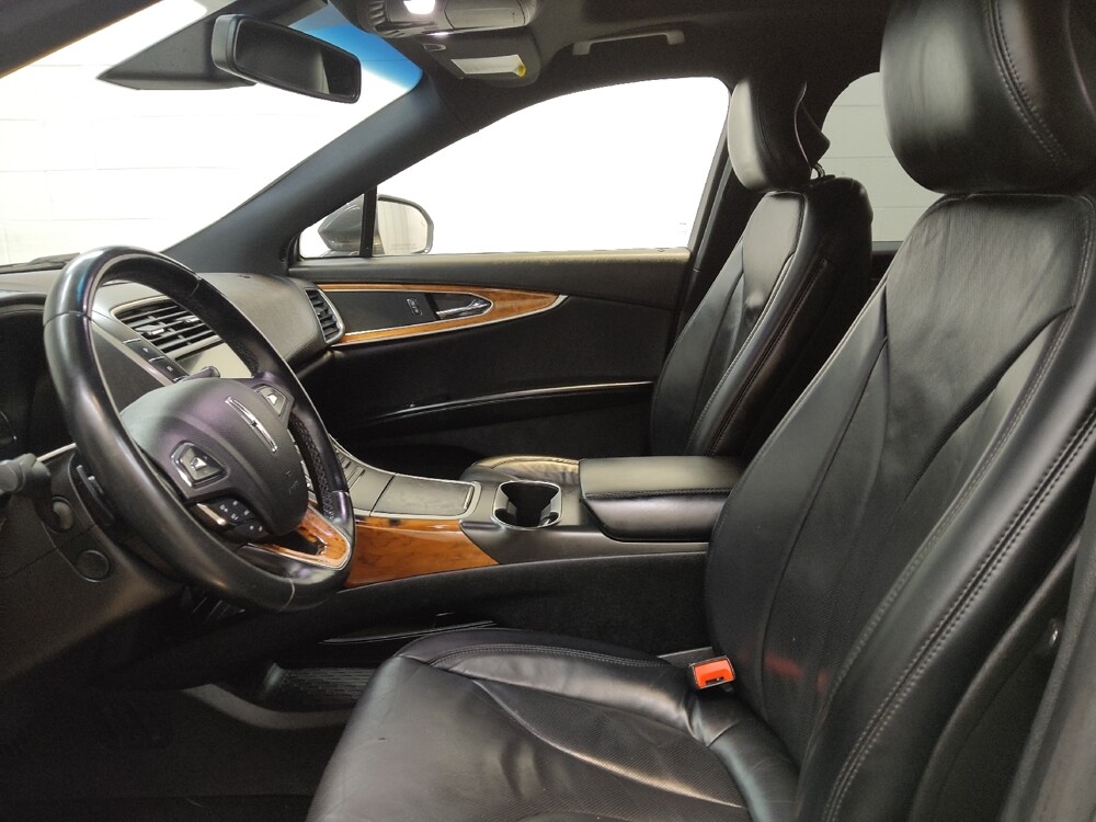 2017 Lincoln MKX in Fairfield, OH 45014 - 18124909 17