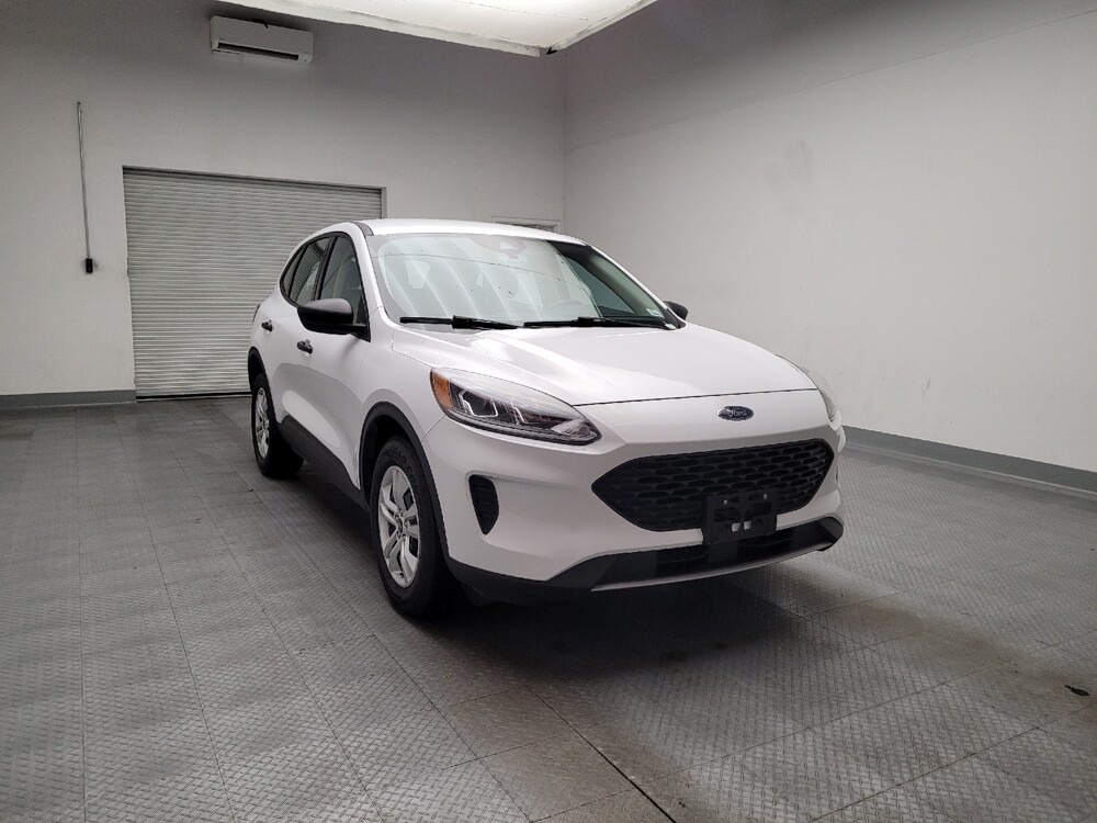 2020 Ford Escape in Riverside, CA 92504 - 18124913 14