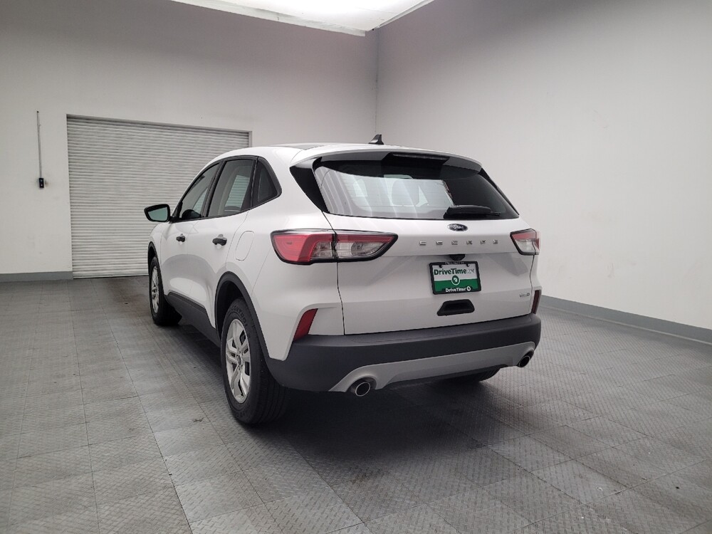 2020 Ford Escape in Riverside, CA 92504 - 18124913 6