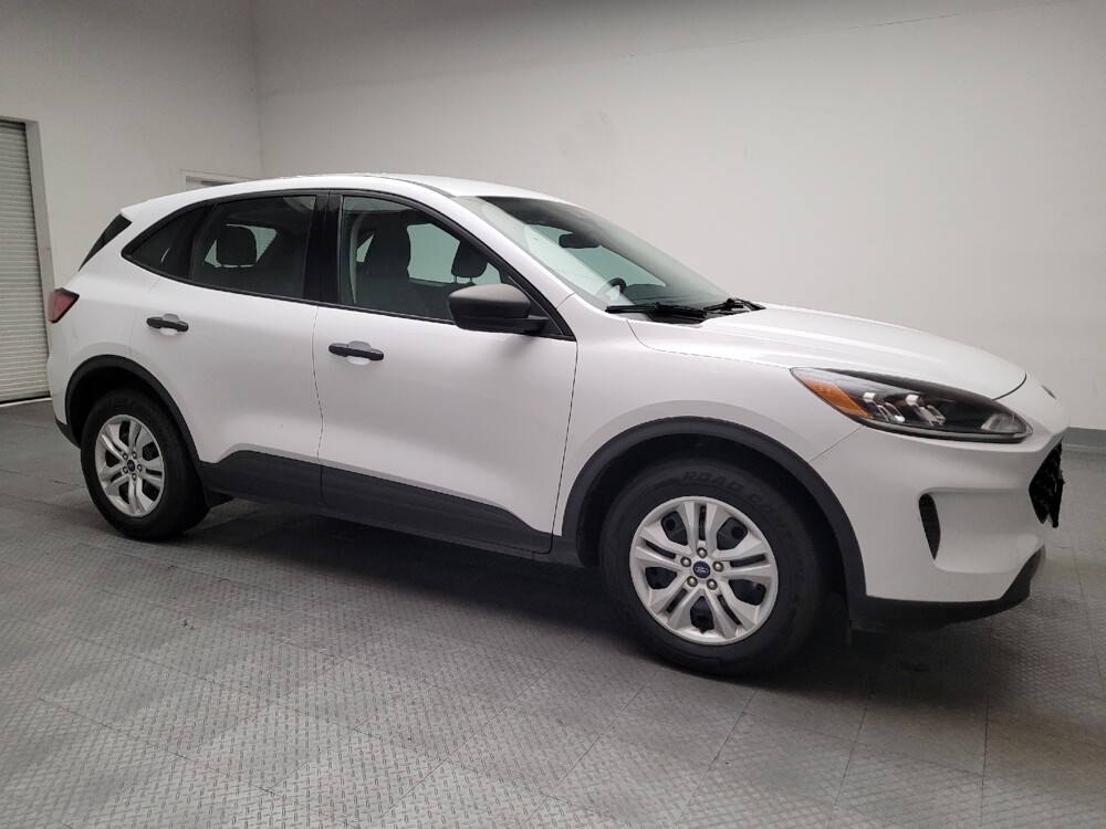 2020 Ford Escape in Riverside, CA 92504 - 18124913 11