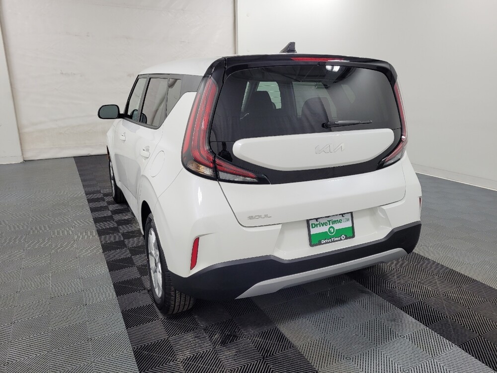 2025 Kia Soul in Allentown, PA 18103 - 18124915 5