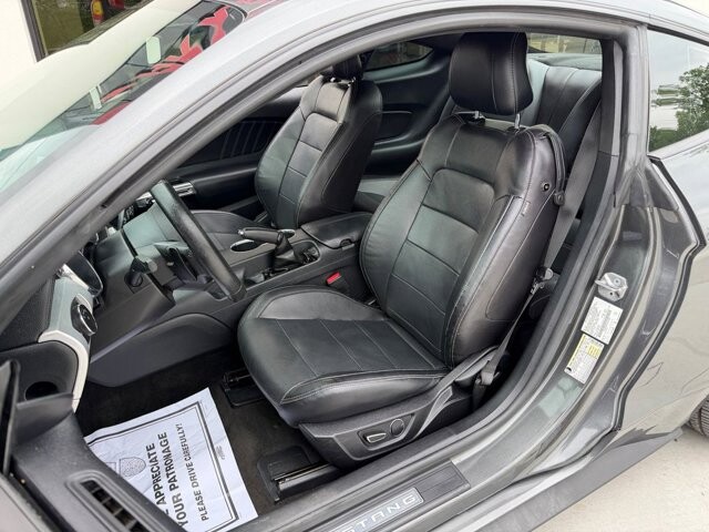 2017 Ford Mustang in Knoxville, TN 37920 - 18124919 9