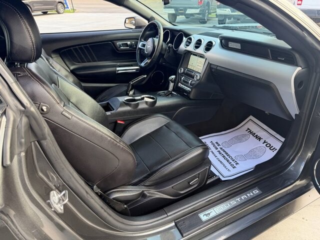 2017 Ford Mustang in Knoxville, TN 37920 - 18124919 11