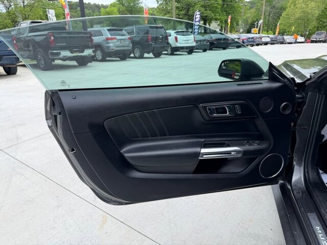 2017 Ford Mustang in Knoxville, TN 37920 - 18124919 7