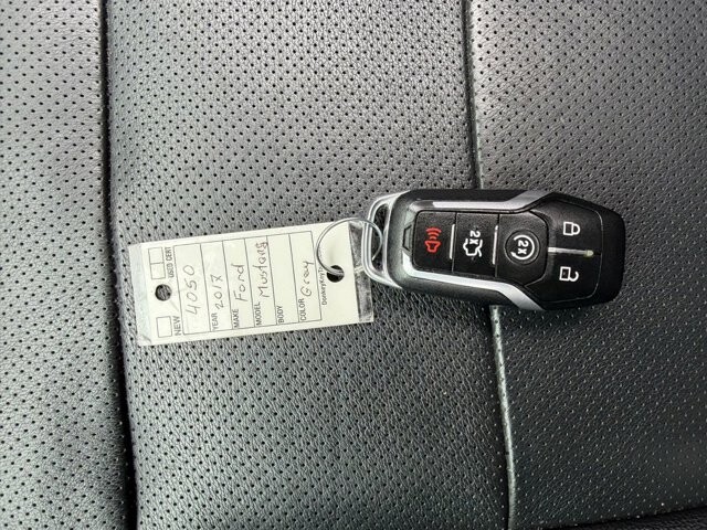 2017 Ford Mustang in Knoxville, TN 37920 - 18124919 22