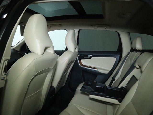 2017 Volvo XC60 in Bedford, OH 44146 - 18124923 15