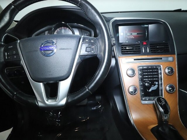 2017 Volvo XC60 in Bedford, OH 44146 - 18124923 29