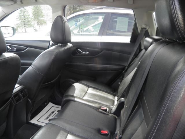 2017 Nissan Rogue in Barton, MD 21521 - 18124927 4