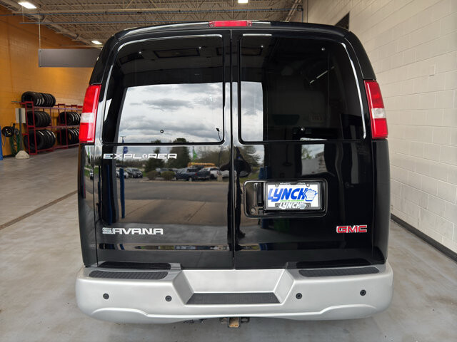 2023 GMC Savana 2500 in Burlington, WI 53105 - 18124945 4