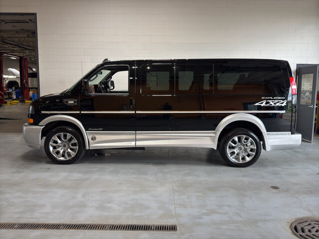 2023 GMC Savana 2500 in Burlington, WI 53105 - 18124945 2