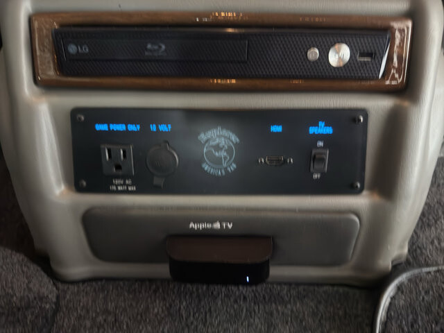 2023 GMC Savana 2500 in Burlington, WI 53105 - 18124945 21