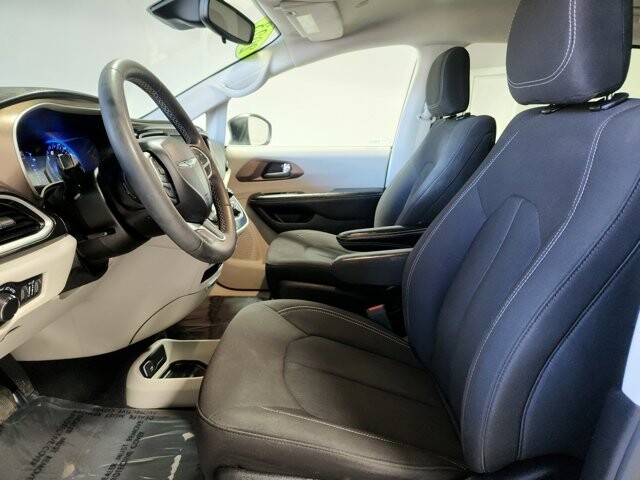 2023 Chrysler Voyager in Cinnaminson, NJ 08077 - 18124947 11