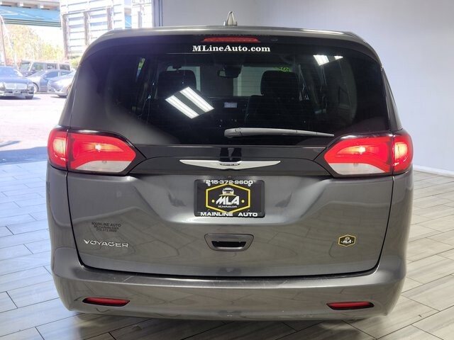 2023 Chrysler Voyager in Cinnaminson, NJ 08077 - 18124947 4