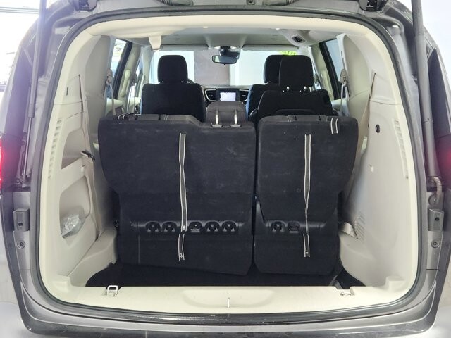 2023 Chrysler Voyager in Cinnaminson, NJ 08077 - 18124947 14