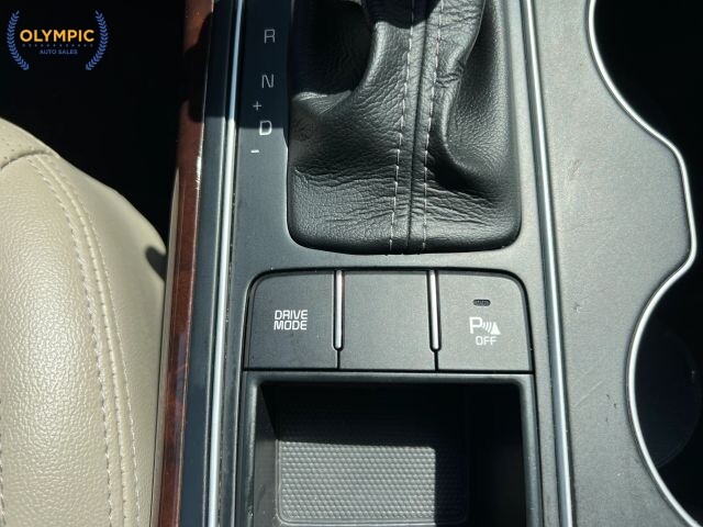 2016 Kia Sorento in Decatur, GA 30032 - 18124965 32