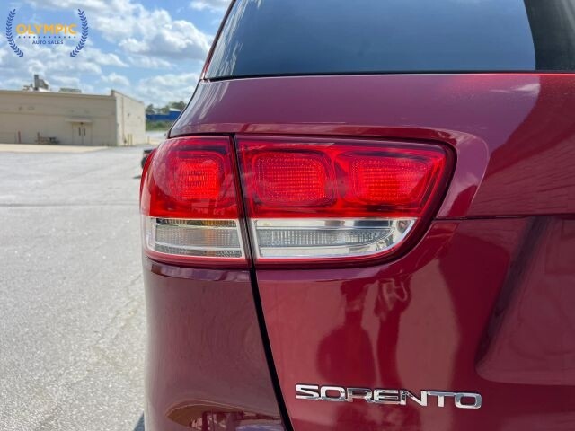 2016 Kia Sorento in Decatur, GA 30032 - 18124965 16