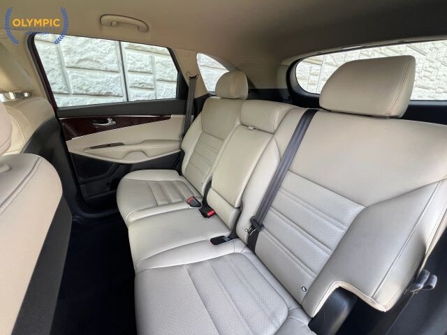 2016 Kia Sorento in Decatur, GA 30032 - 18124965 40