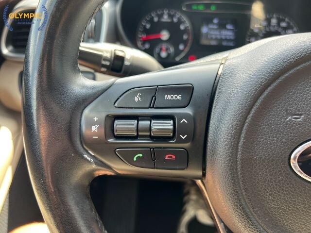 2016 Kia Sorento in Decatur, GA 30032 - 18124965 24