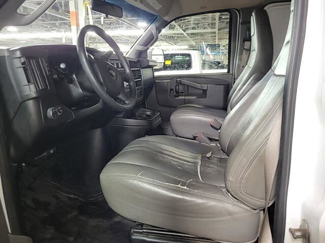 2019 Chevrolet Express 2500 in Blauvelt, NY 10913 - 18124967 7