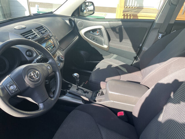 2009 Toyota RAV4 in Mount Vernon, WA 98273 - 18124971 4