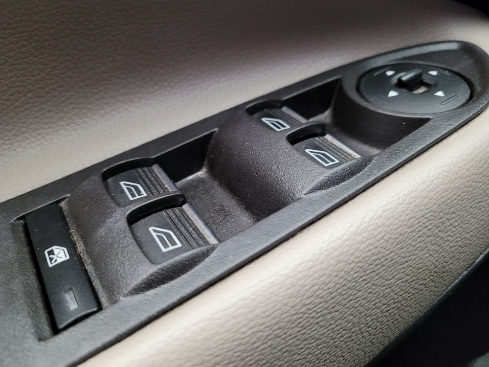 2019 Ford Escape in Downey, CA 90241 - 18124979 27