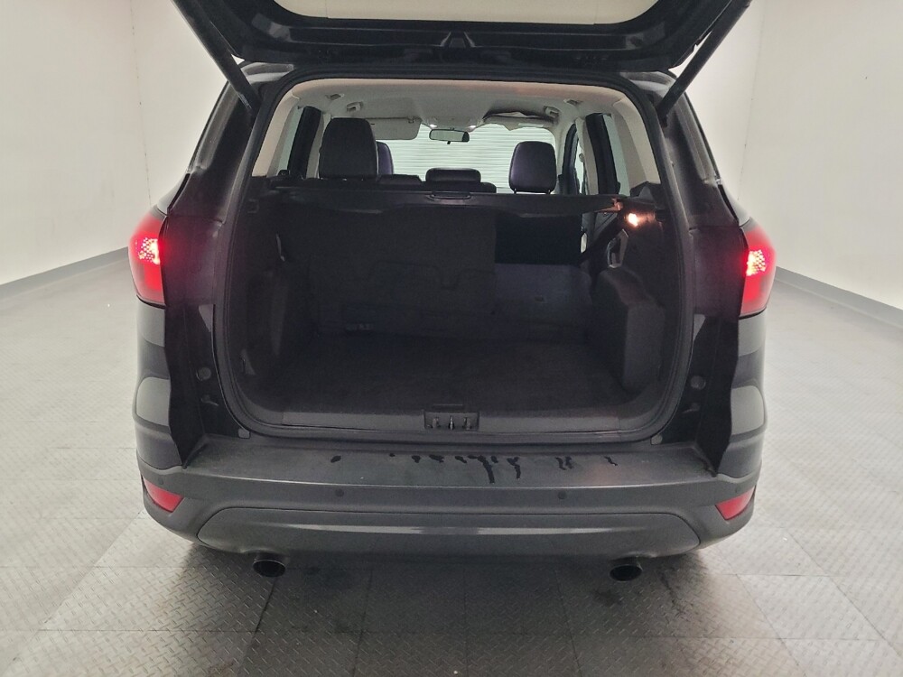 2019 Ford Escape in Downey, CA 90241 - 18124979 29